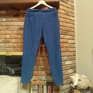 Stretchy Jeans!